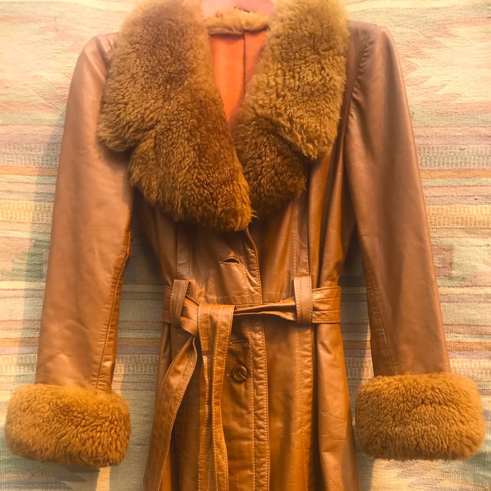 Vintage leather long jacket with fur trim